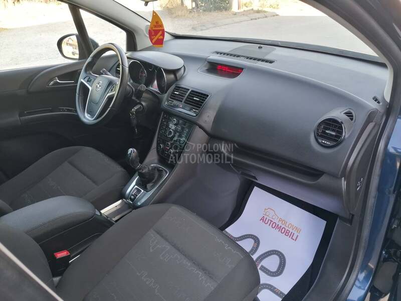 Opel Meriva 1.4i ESSENTIA CH