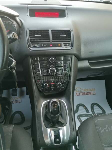Opel Meriva 1.4i ESSENTIA CH