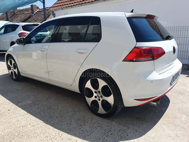 Volkswagen Golf 7 1.6TDI DSG