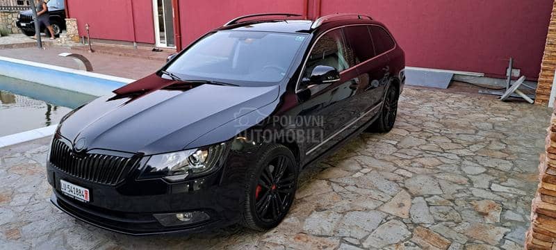 Škoda Superb 