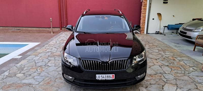 Škoda Superb 