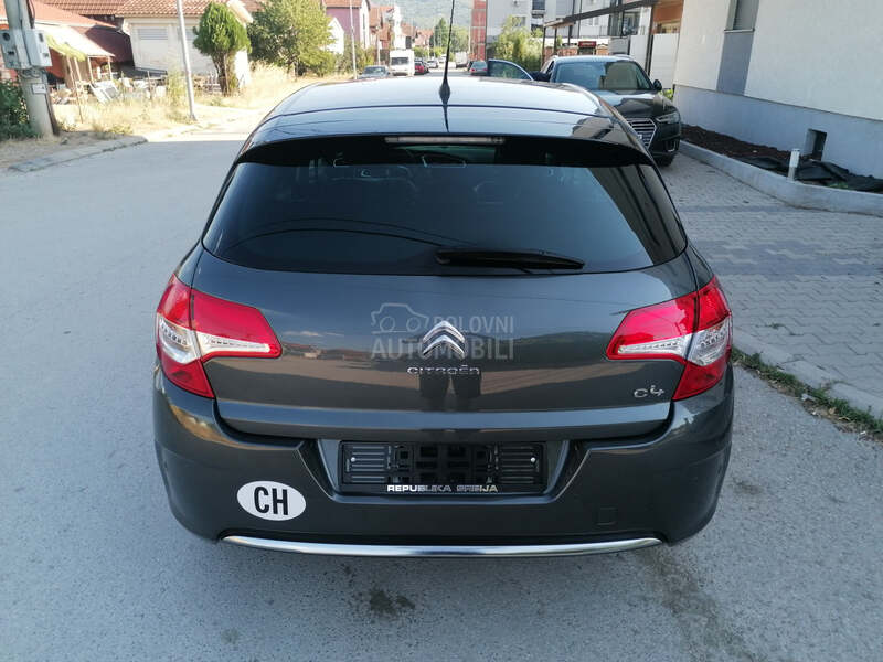 Citroen C4 1.2i SEDUCTION CH