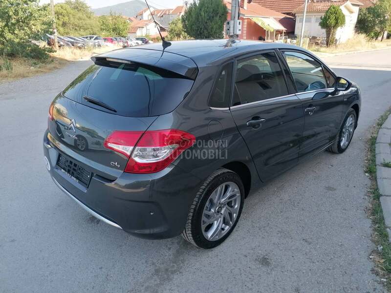 Citroen C4 1.2i SEDUCTION CH