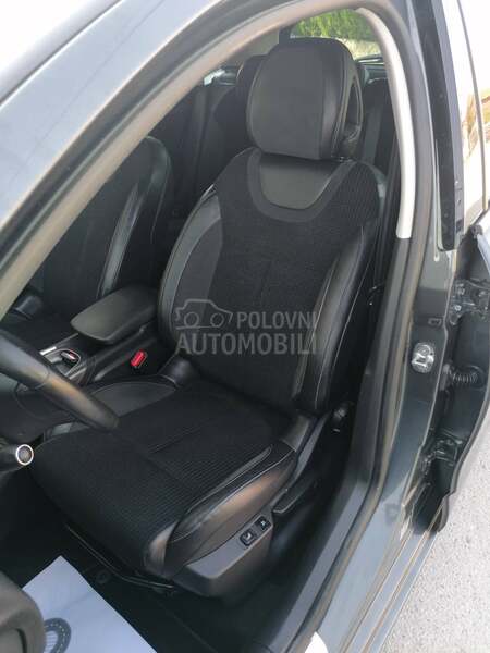 Citroen C4 1.2i SEDUCTION CH