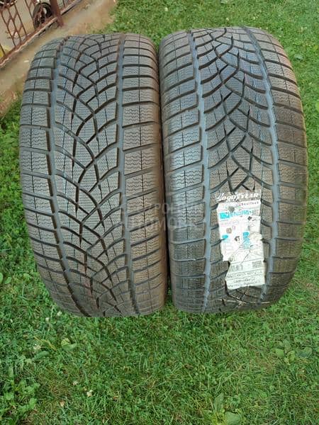 Goodyear 255/50 R19 Zimska