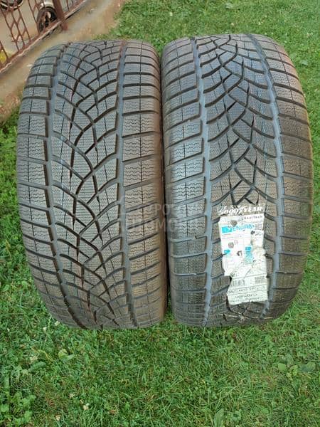 Goodyear 255/50 R19 Zimska