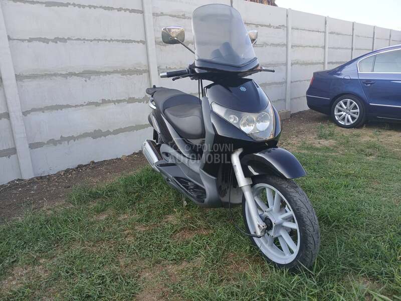Piaggio Beverly