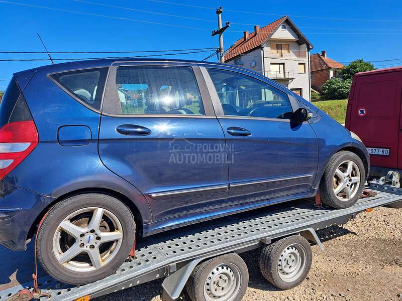 Mercedes Benz A 200 