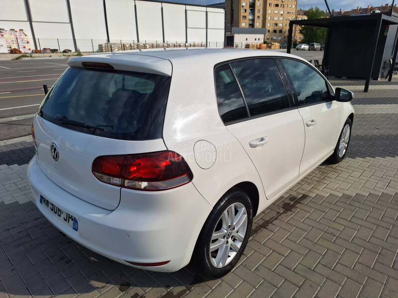 Volkswagen Golf 6 1.6TDI DSG