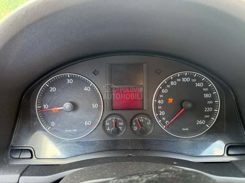 Volkswagen Golf 5 2.0TDI BKD plivajuci