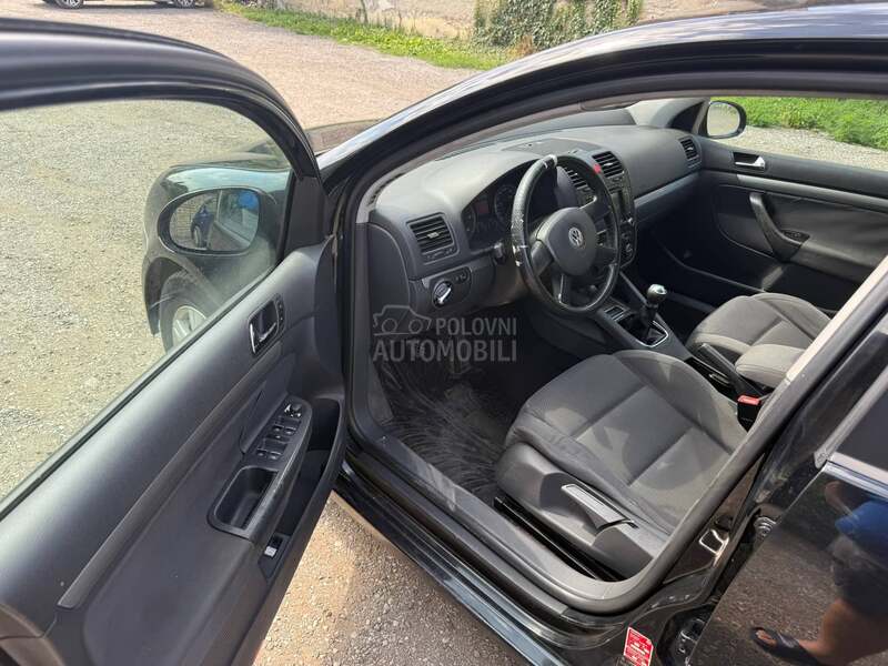 Volkswagen Golf 5 2.0TDI BKD plivajuci