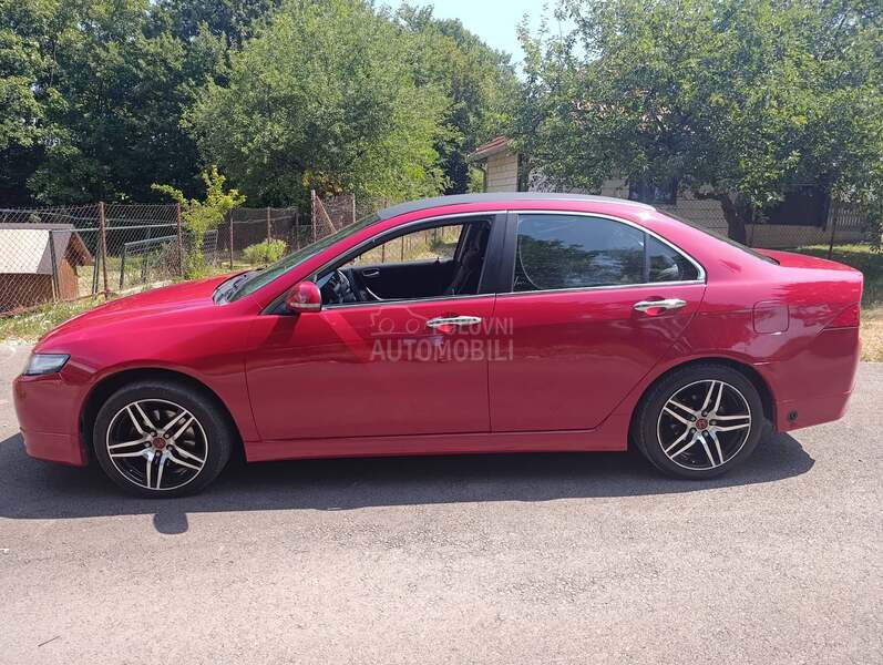 Honda Accord cl9
