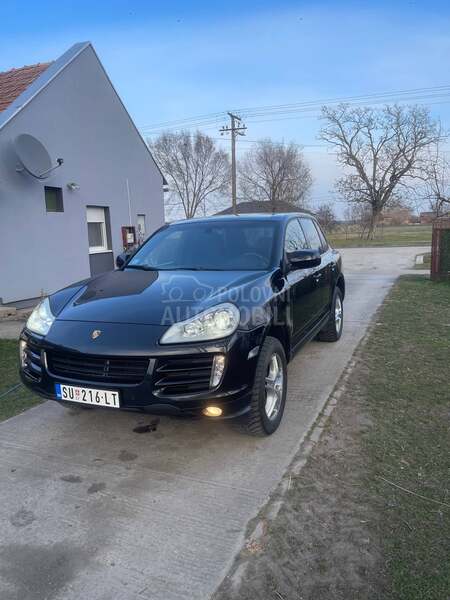 Porsche Cayenne 