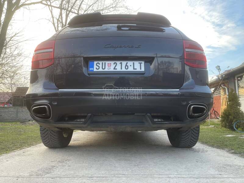 Porsche Cayenne 