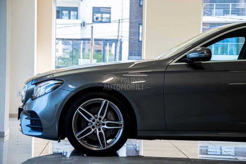 Mercedes Benz E 220 4MATIC