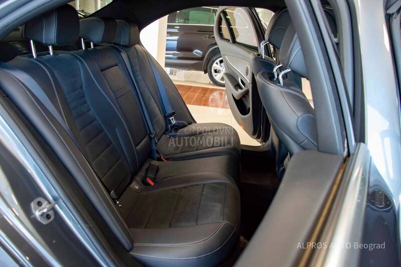 Mercedes Benz E 220 4MATIC