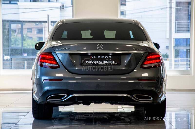 Mercedes Benz E 220 4MATIC