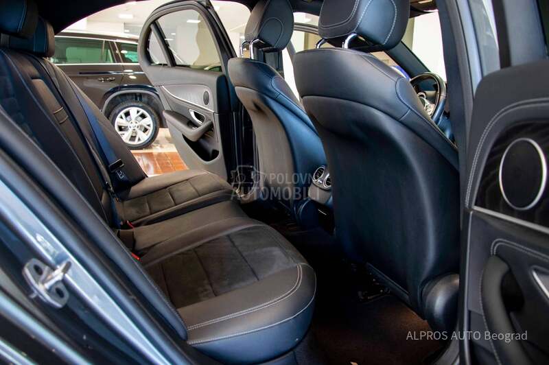 Mercedes Benz E 220 4MATIC