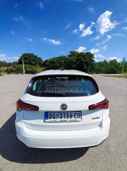 Fiat Tipo MIRROR STYLE 120HP