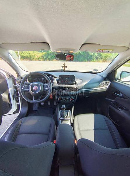 Fiat Tipo MIRROR STYLE 120HP