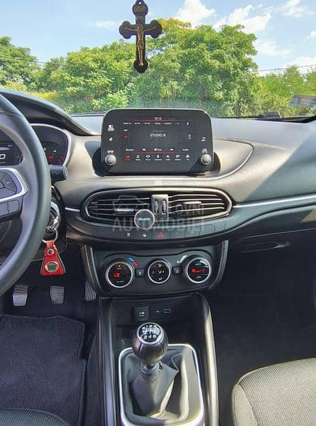 Fiat Tipo MIRROR STYLE 120HP