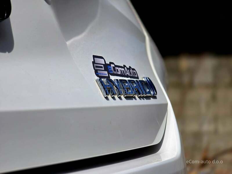 Toyota Corolla E-CVT SW HYBRID LUNA