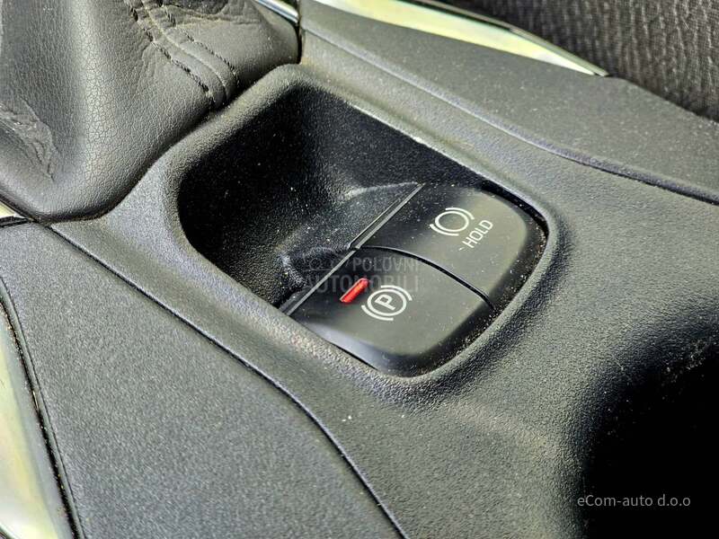 Toyota Corolla E-CVT SW HYBRID LUNA