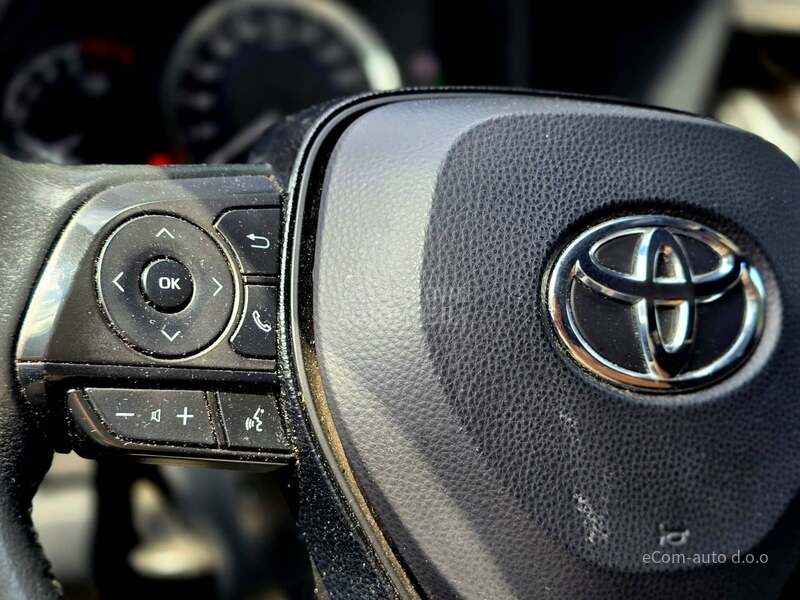 Toyota Corolla E-CVT SW HYBRID LUNA