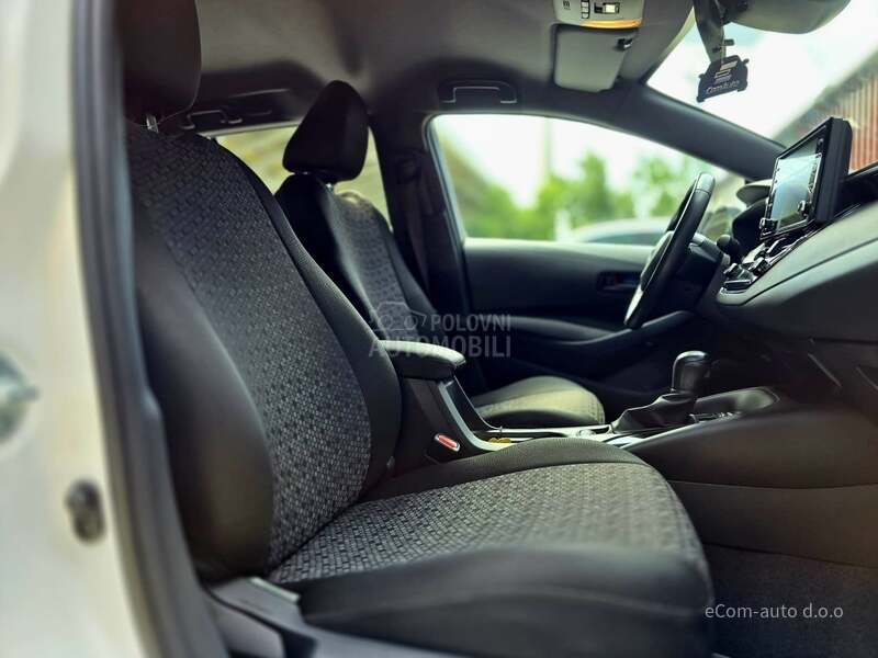 Toyota Corolla E-CVT SW HYBRID LUNA