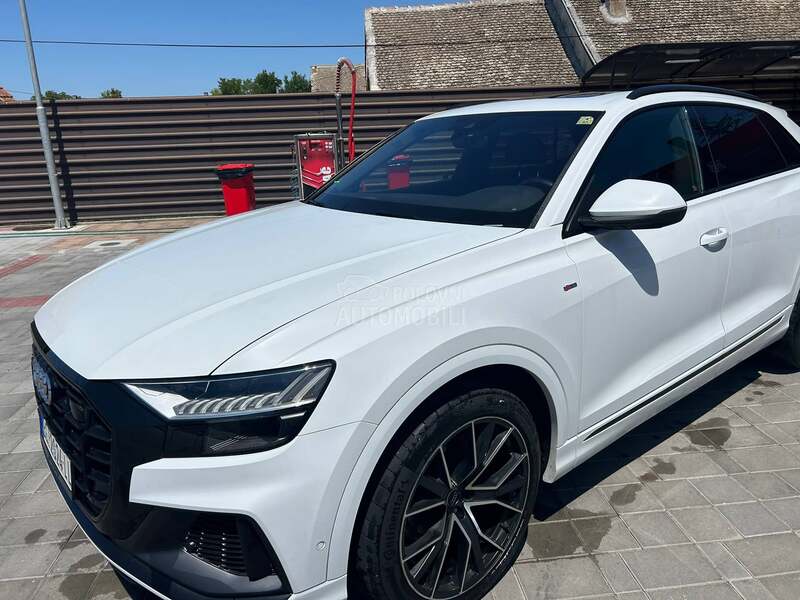 Audi Q8 Sline hibrid