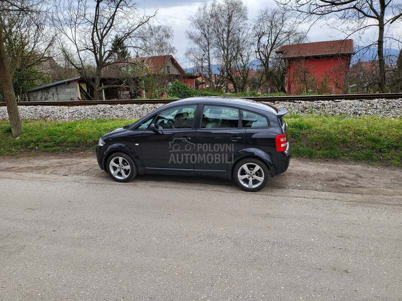 Audi A2 1.6 fsi totalni ful