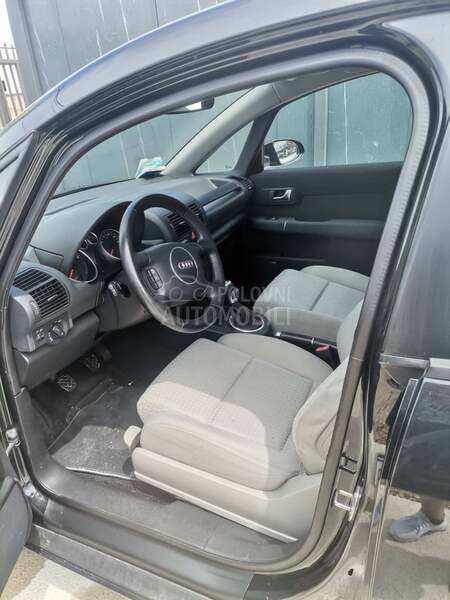 Audi A2 1.6 fsi totalni ful