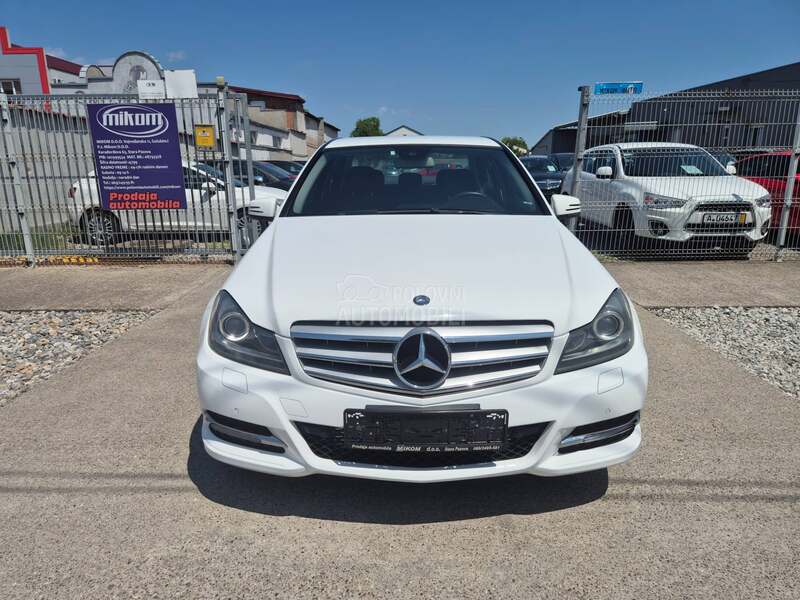 Mercedes Benz C 200 Elegance