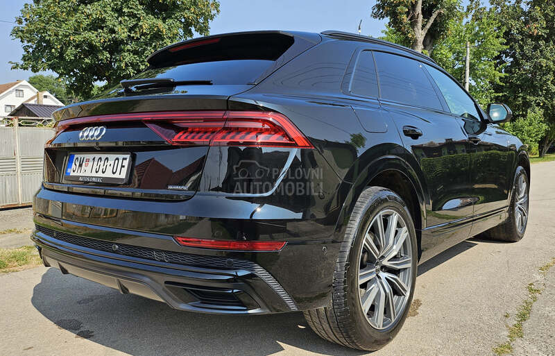Audi Q8 