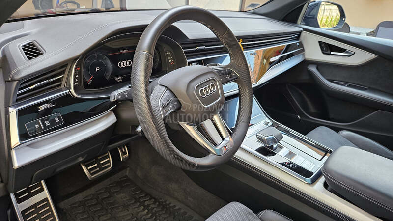 Audi Q8 