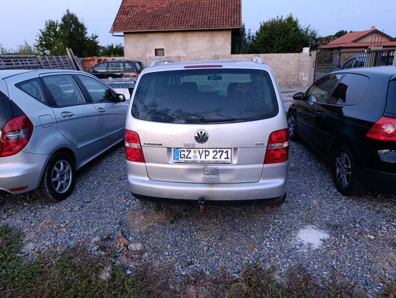 Volkswagen Touran 