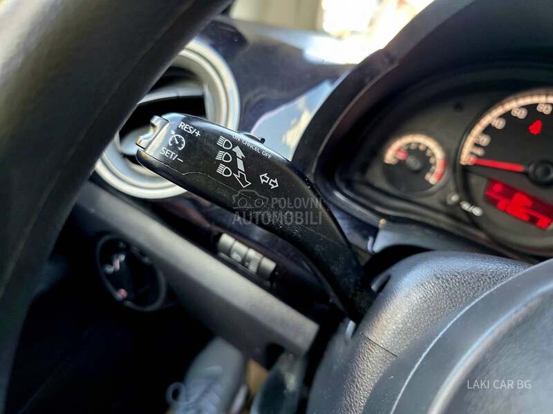 Volkswagen up! 1.0 b  5 v r a t a