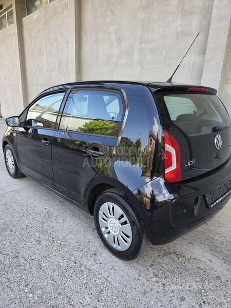 Volkswagen up! 1.0 b  5 v r a t a