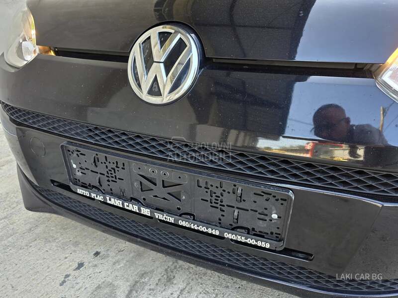 Volkswagen up! 1.0 b  5 v r a t a