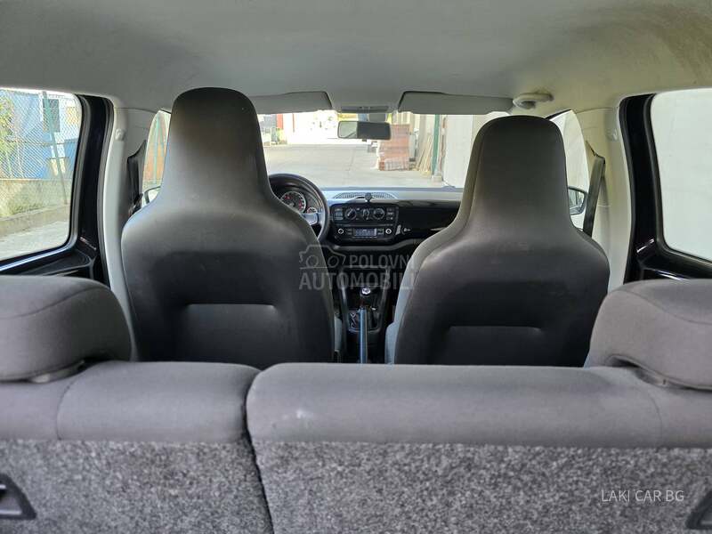 Volkswagen up! 1.0 b  5 v r a t a