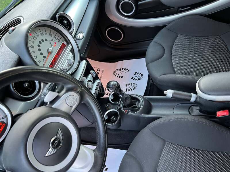 MINI Cooper auto