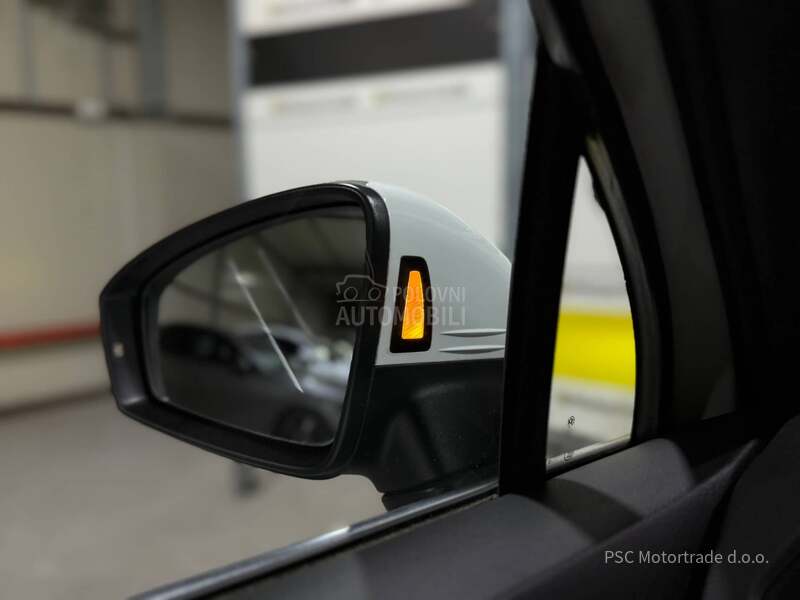 Volkswagen Tiguan R-Line/DCC/IQ/Kamera
