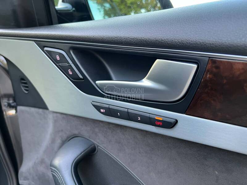 Audi A8 matrix / restaj.ling