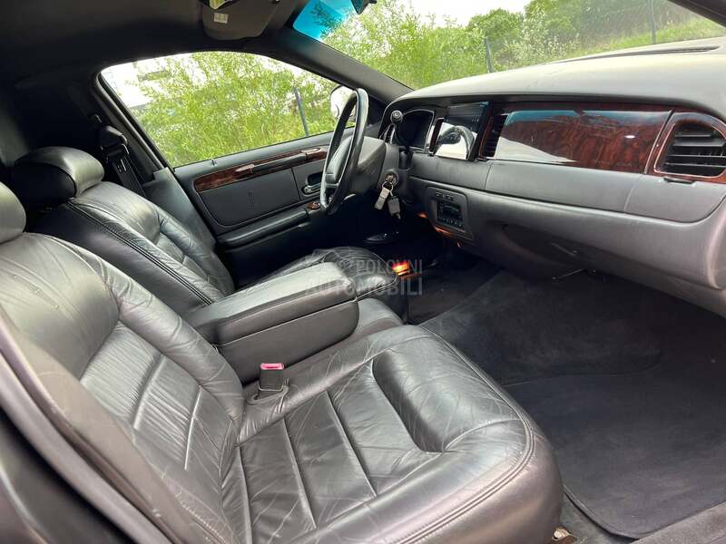 Lincoln Town car ENTERPRISES 4.6