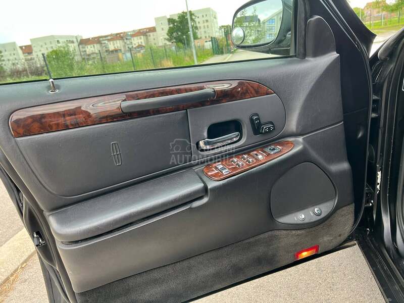 Lincoln Town car ENTERPRISES 4.6
