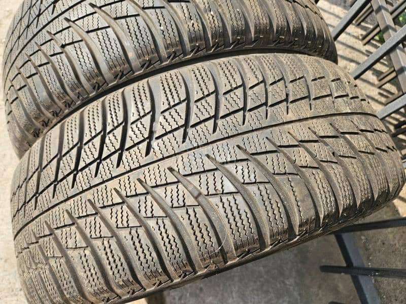 Bridgestone 205/55 R16 Sve sezone