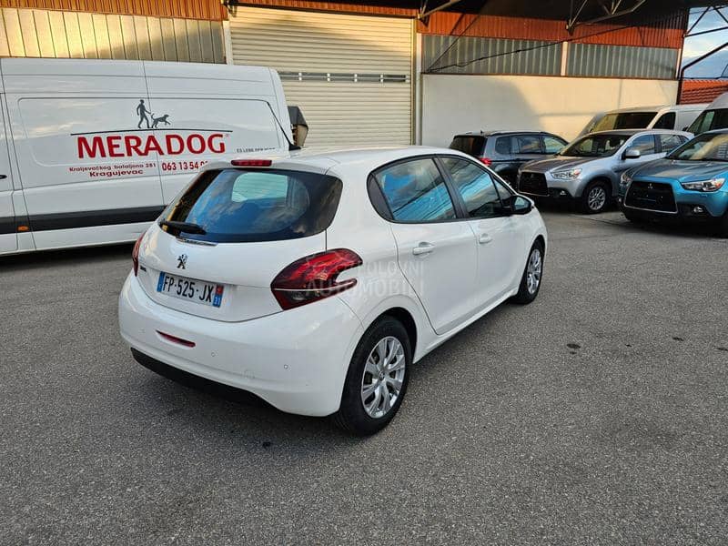 Peugeot 208 1.5hdi 100