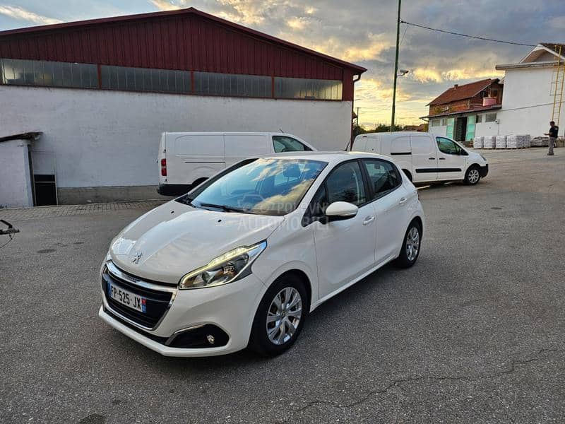 Peugeot 208 1.5hdi 100