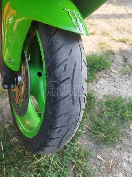 Kawasaki ZX9R