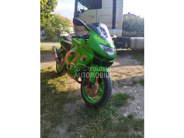 Kawasaki ZX9R